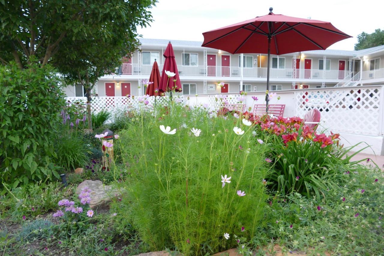 Red Wing Motel Manitou Springs Exterior photo