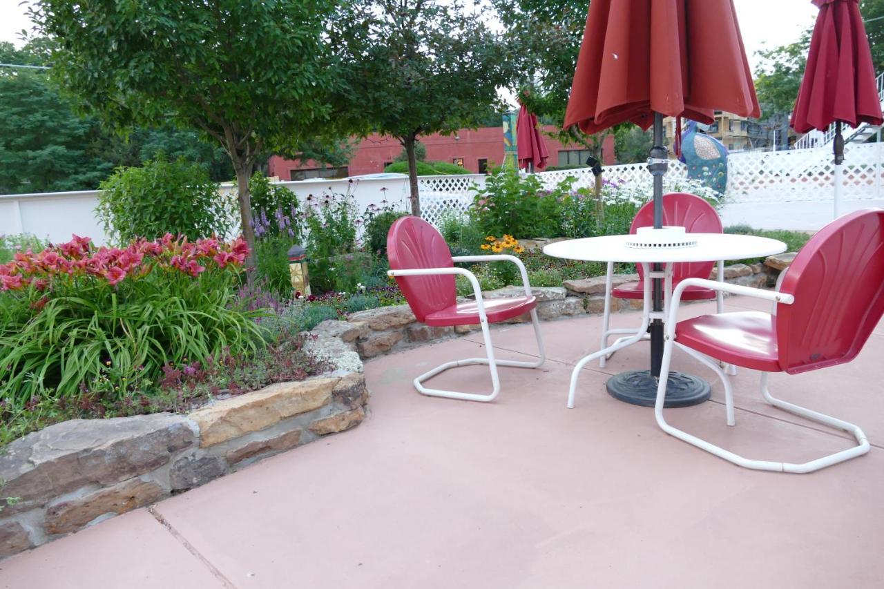 Red Wing Motel Manitou Springs Exterior photo