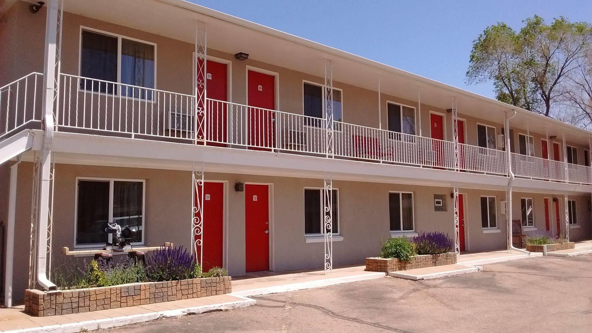 Red Wing Motel Manitou Springs Exterior photo